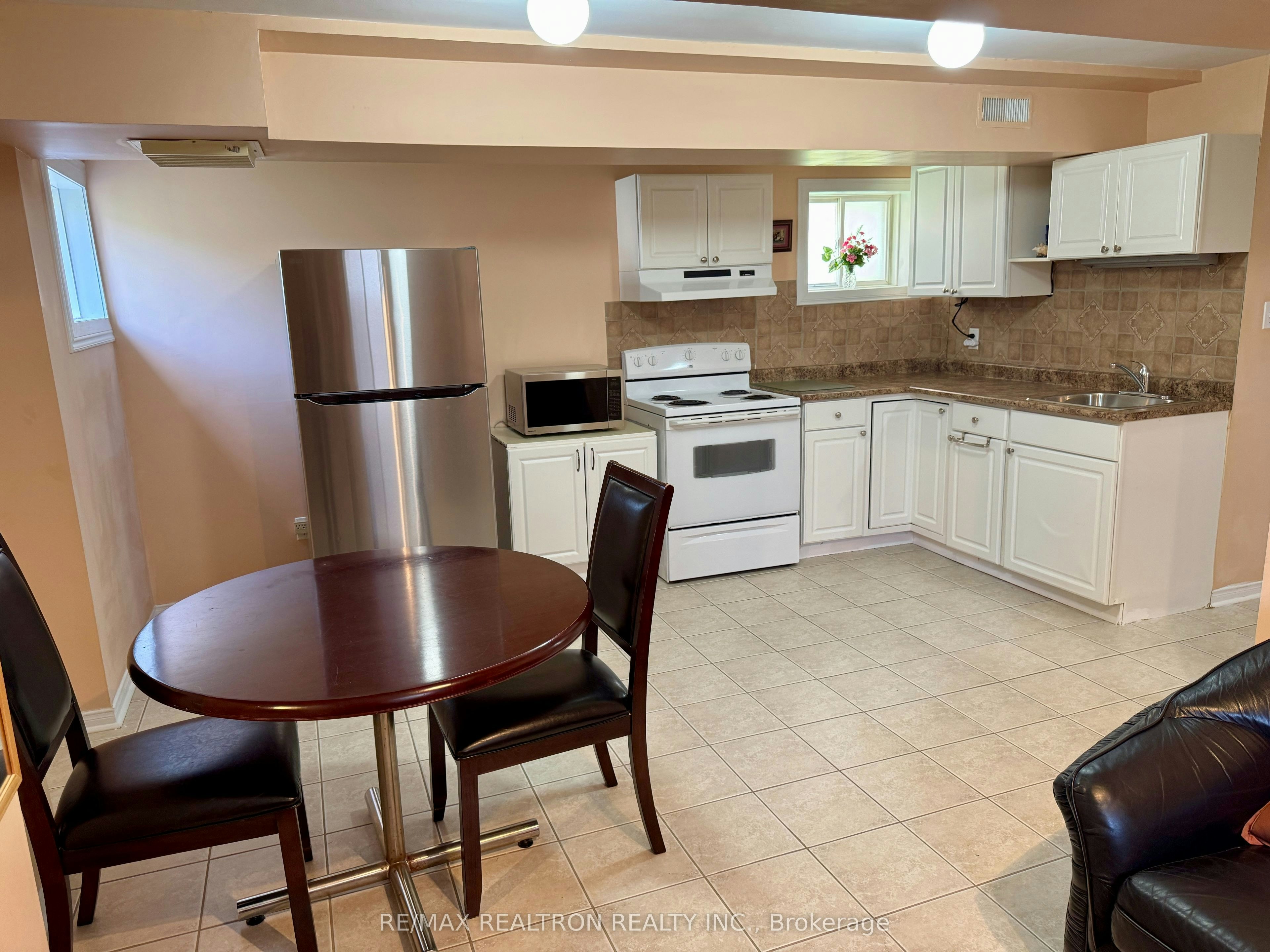 Basement-11 Hubner Drive, Richmond Hill, ON, L4E 4W5 - 18
