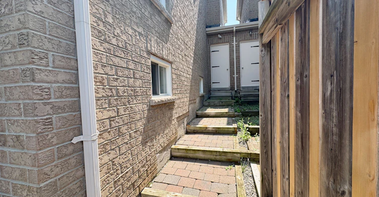 Basement-11 Hubner Drive, Richmond Hill, ON, L4E 4W5 - 12