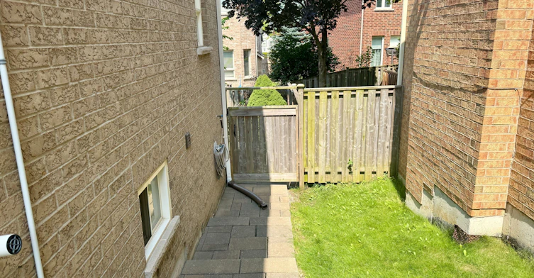 Basement-11 Hubner Drive, Richmond Hill, ON, L4E 4W5 - 5