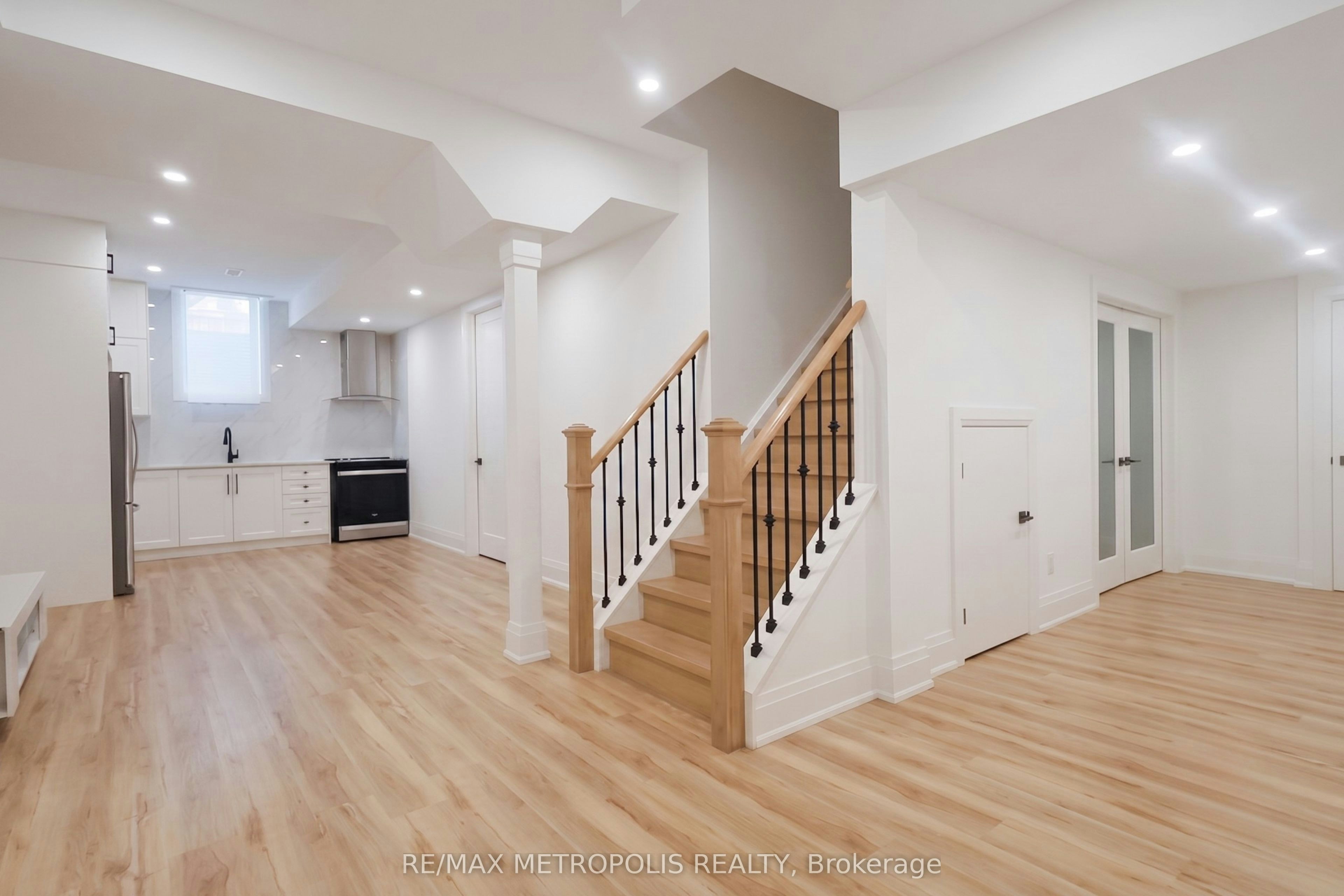 129 Silk Twist Drive, East Gwillimbury, ON, L9M 0W1 - 3