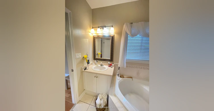 Room-31 Kaitlin Drive, Richmond Hill, ON, L4E 3W6 - 6
