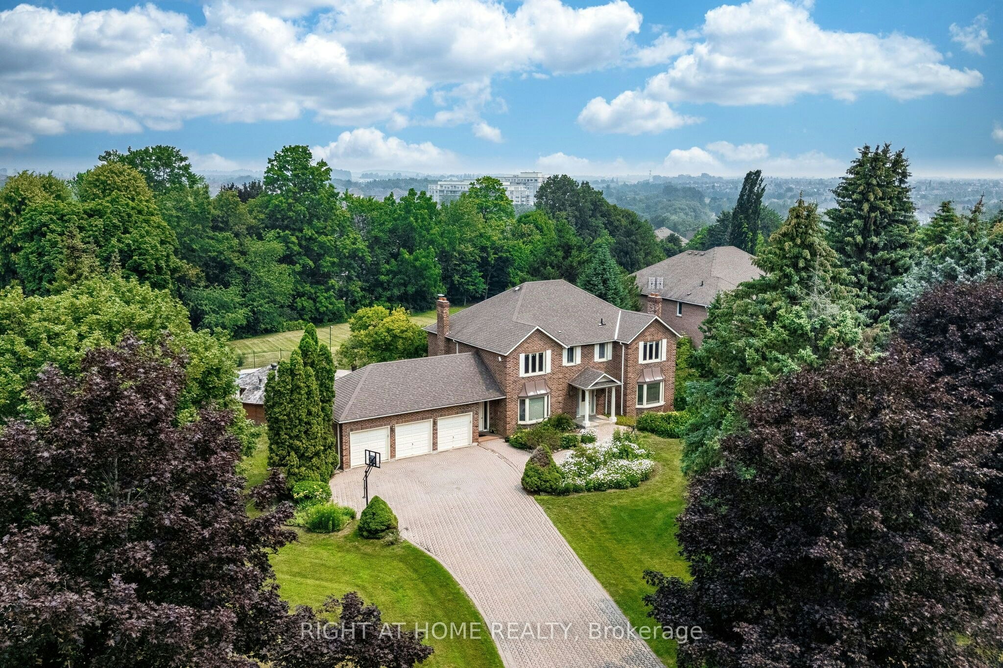 9 Glenridge Drive, Markham, ON, L6C 1A2