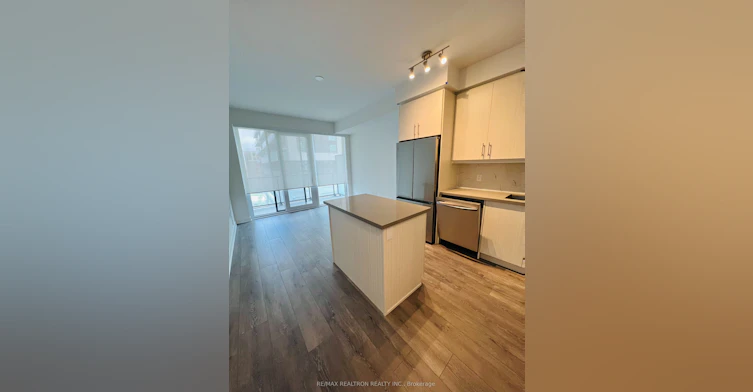 904-105 Oneida Crescent, Richmond Hill, ON, L4B 0H6 - 3