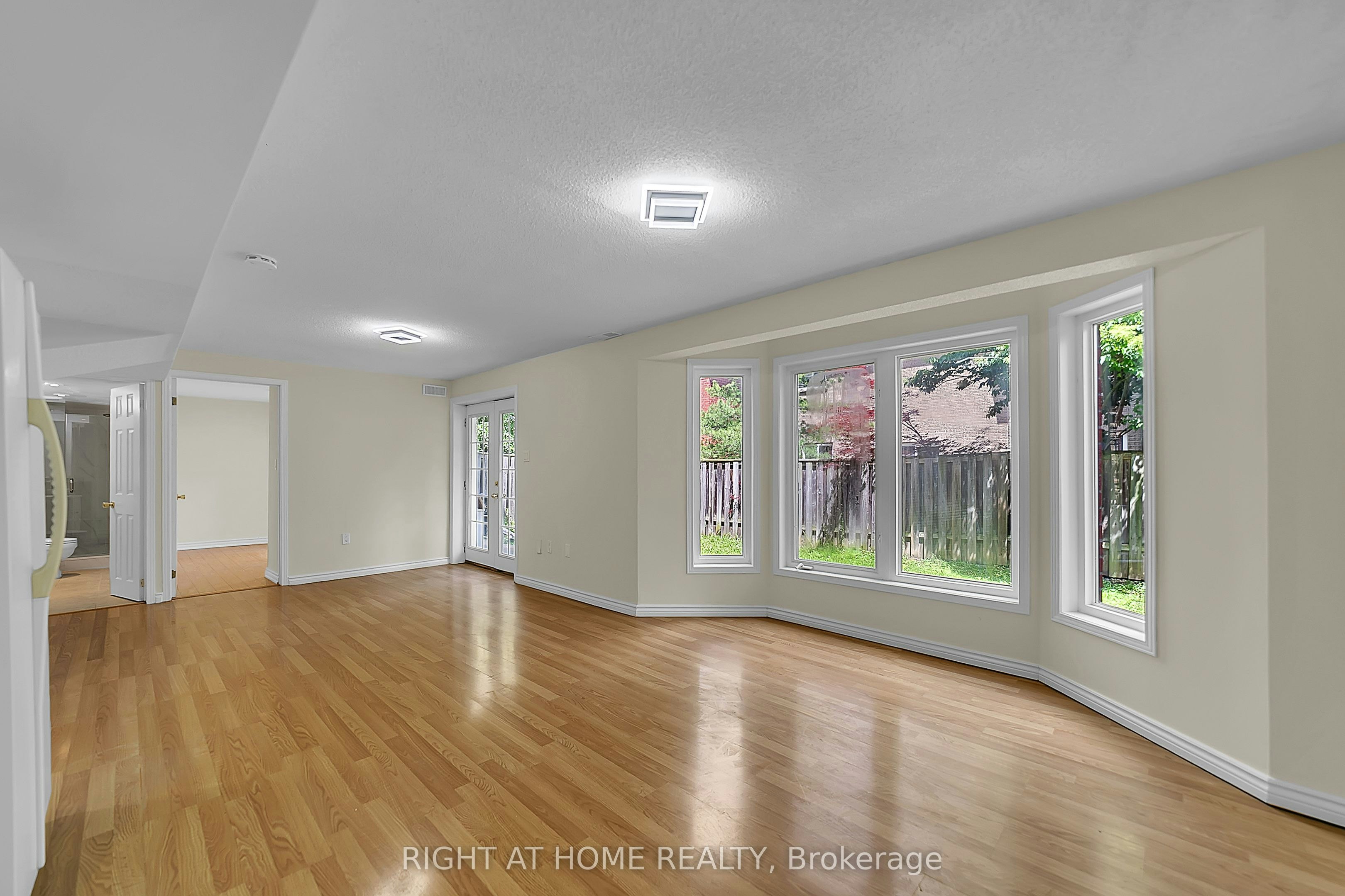 47 Medoc ( Basement) Place, Vaughan, ON, L4J 8Y9 - 13
