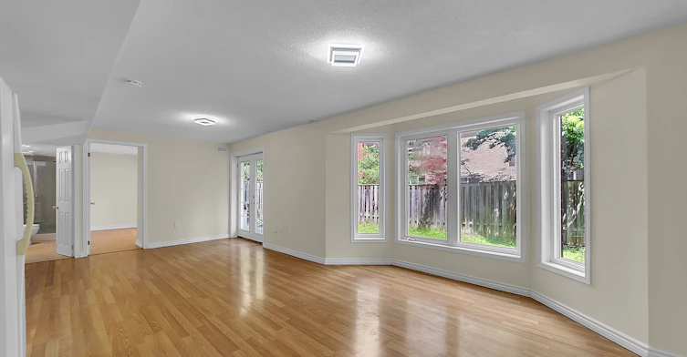 47 Medoc ( Basement) Place, Vaughan, ON, L4J 8Y9 - 13
