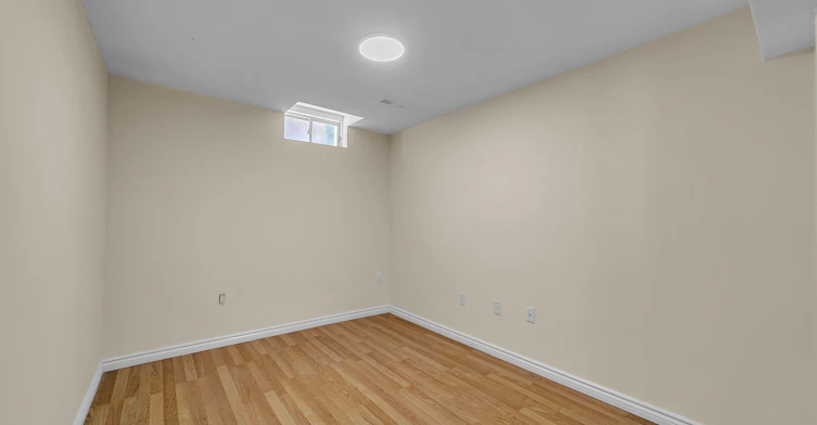 47 Medoc ( Basement) Place, Vaughan, ON, L4J 8Y9 - 19