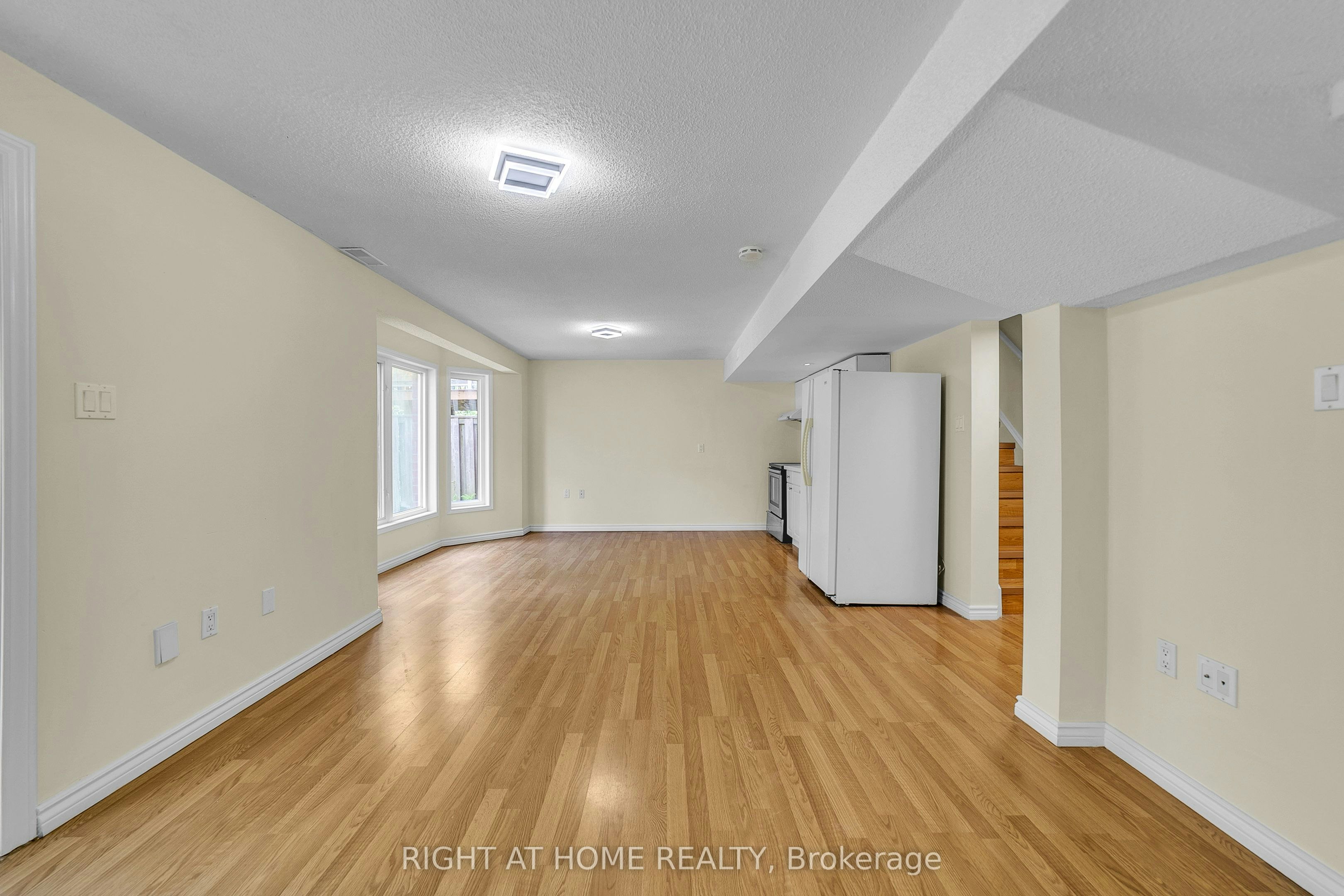 47 Medoc ( Basement) Place, Vaughan, ON, L4J 8Y9 - 8