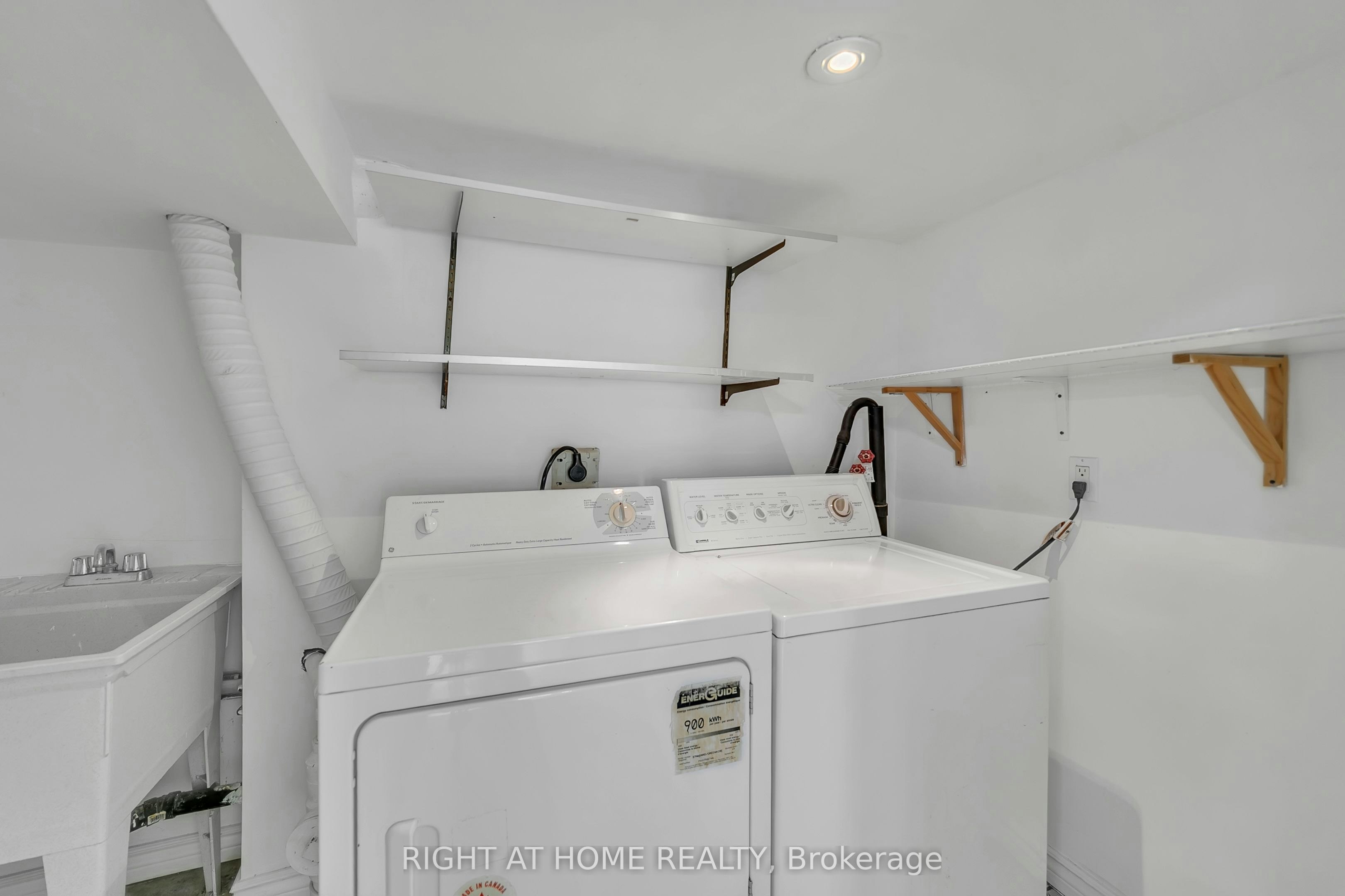 47 Medoc ( Basement) Place, Vaughan, ON, L4J 8Y9 - 17