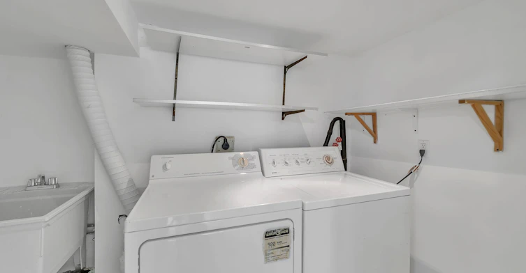 47 Medoc ( Basement) Place, Vaughan, ON, L4J 8Y9 - 17