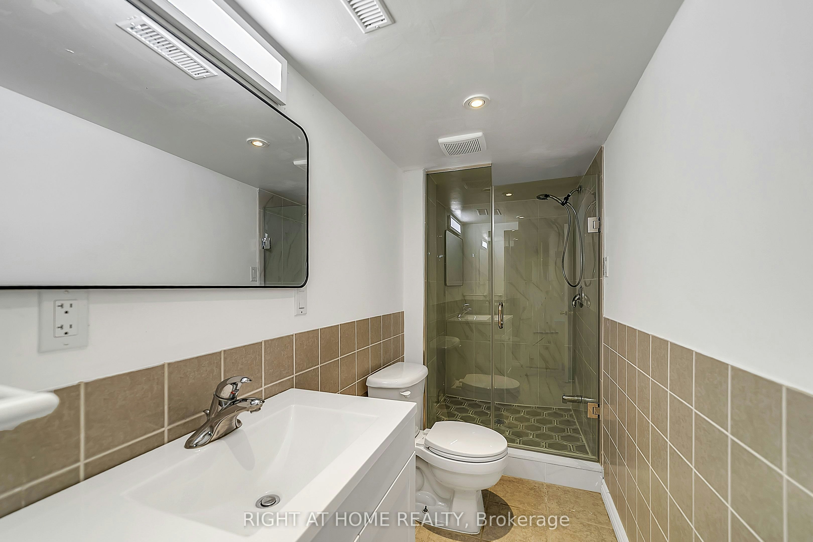47 Medoc ( Basement) Place, Vaughan, ON, L4J 8Y9 - 16