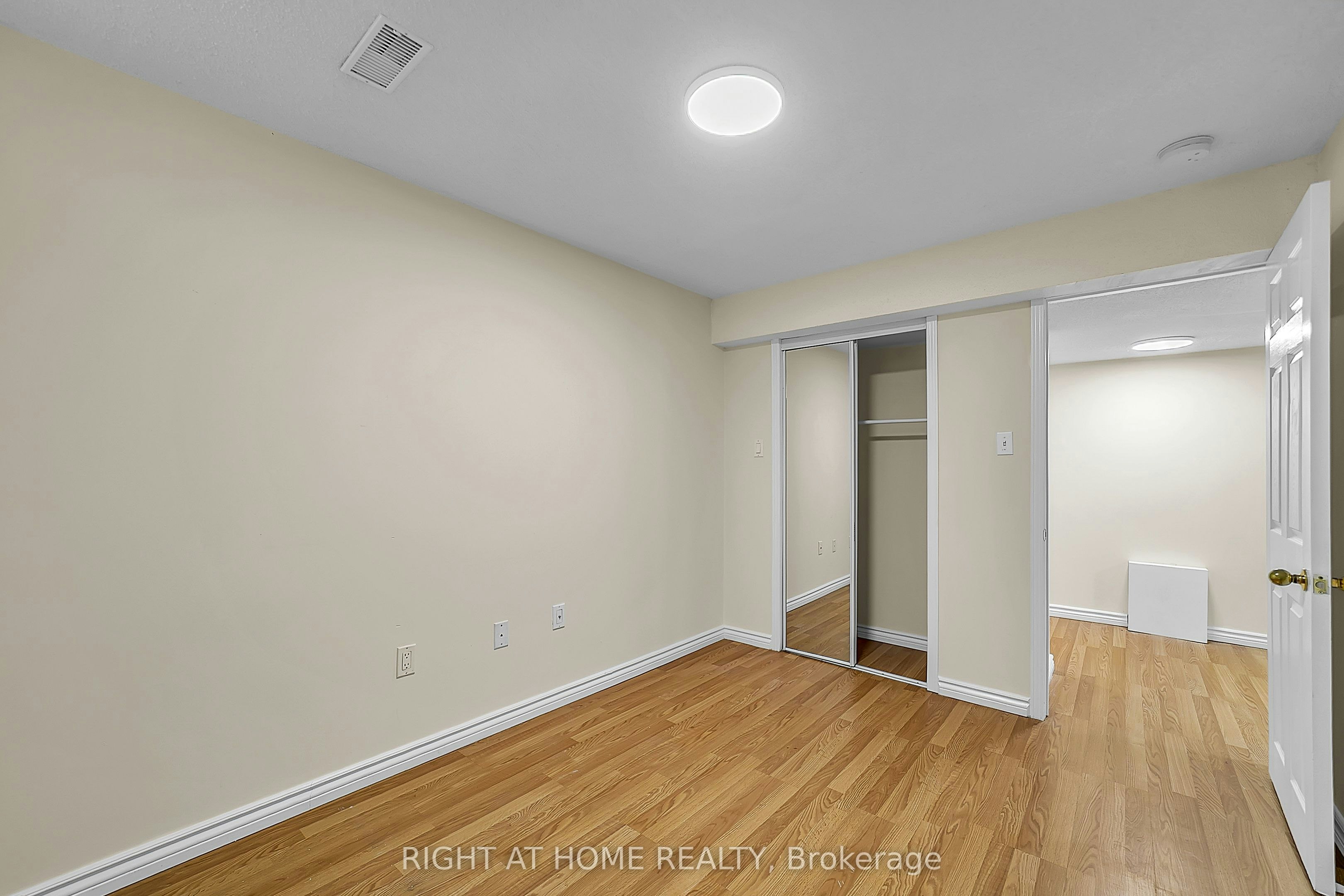 47 Medoc ( Basement) Place, Vaughan, ON, L4J 8Y9 - 20