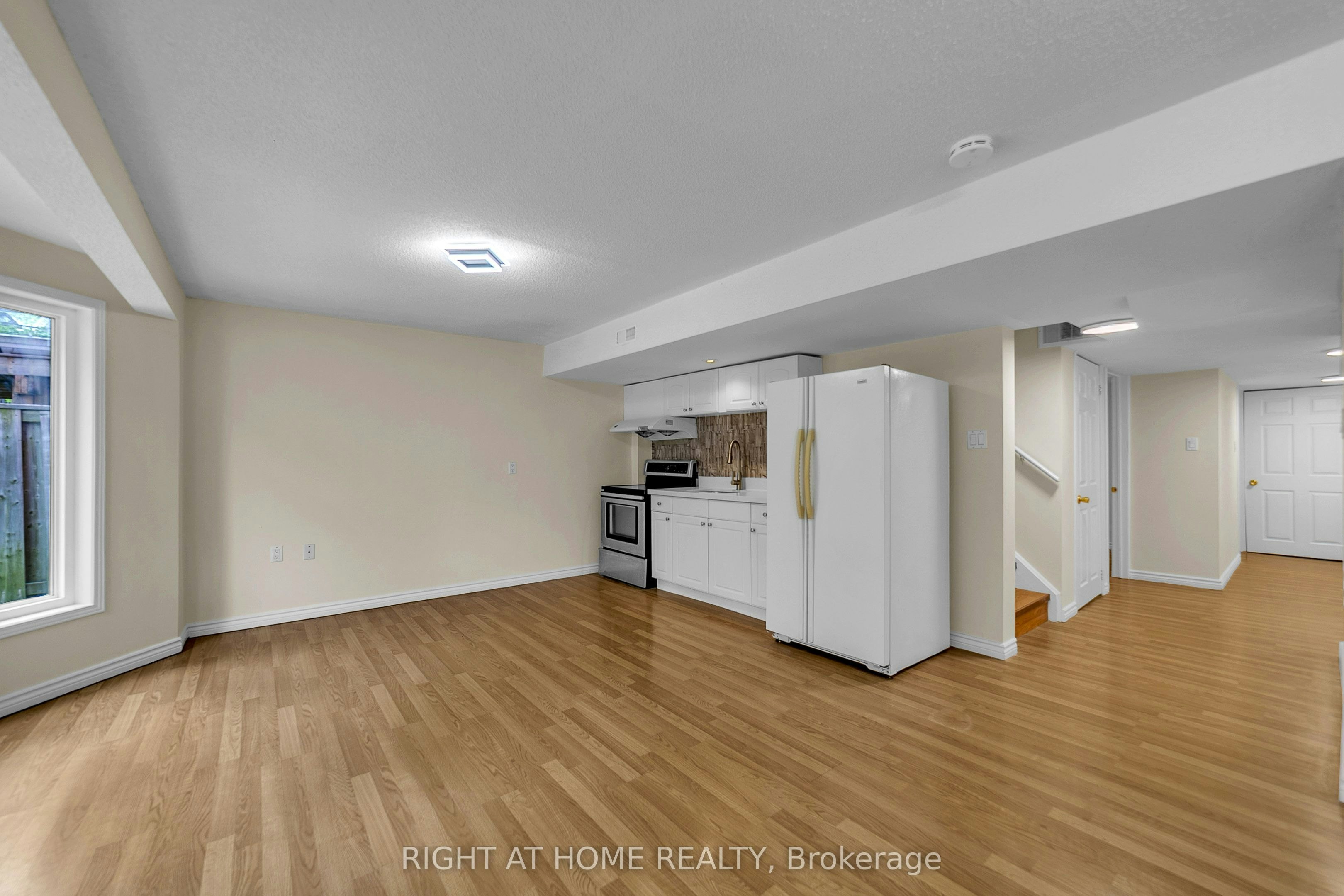 47 Medoc ( Basement) Place, Vaughan, ON, L4J 8Y9 - 10