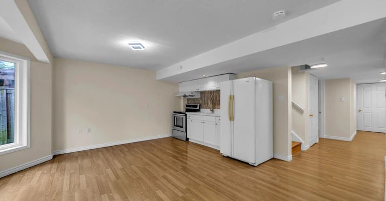 47 Medoc ( Basement) Place, Vaughan, ON, L4J 8Y9 - 10
