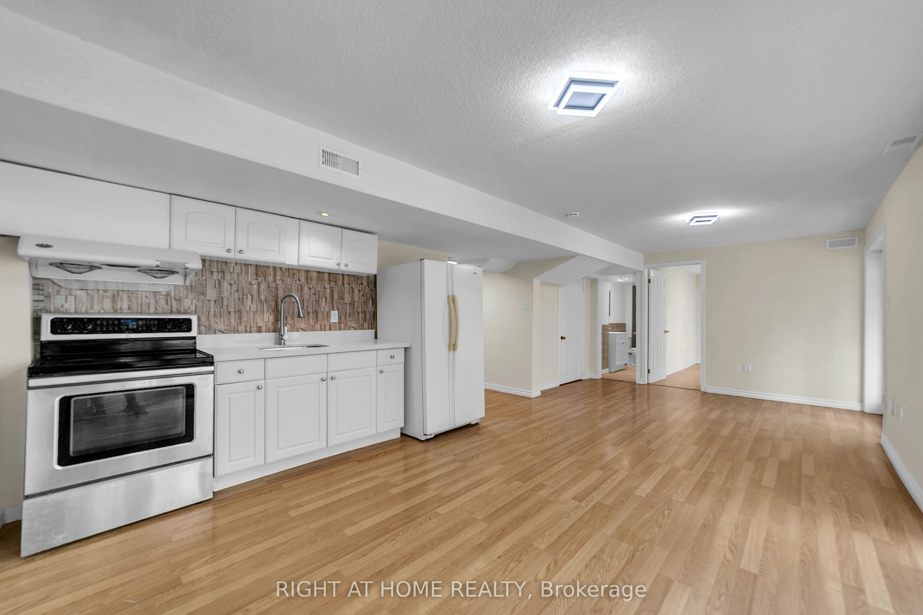 47 Medoc ( Basement) Place, Vaughan, ON, L4J 8Y9 - 12