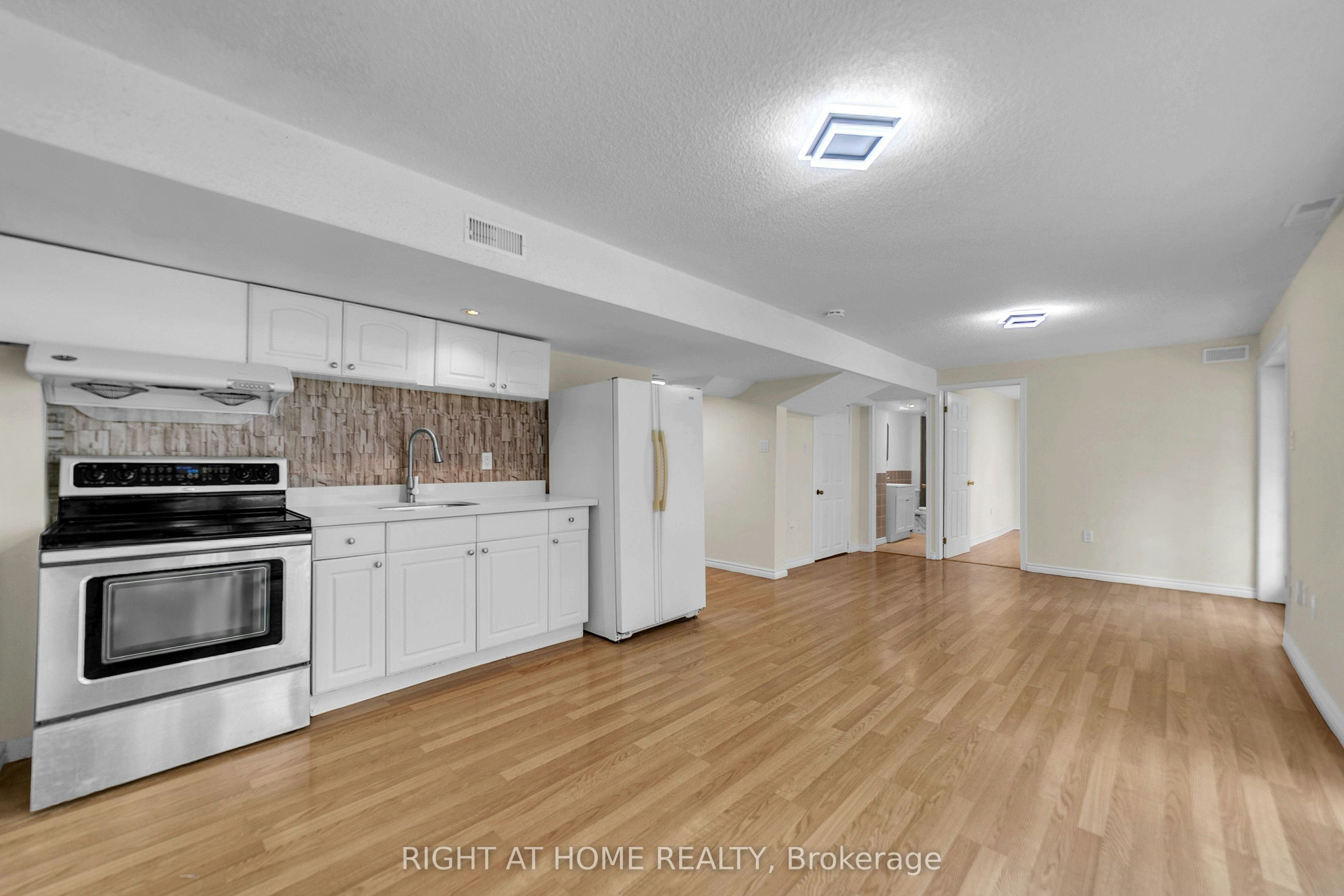 47 Medoc ( Basement) Place, Vaughan, ON, L4J 8Y9 - 9