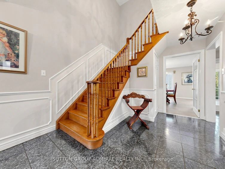 18 Richbell Street, Vaughan, ON, L4J 5W4 - 5