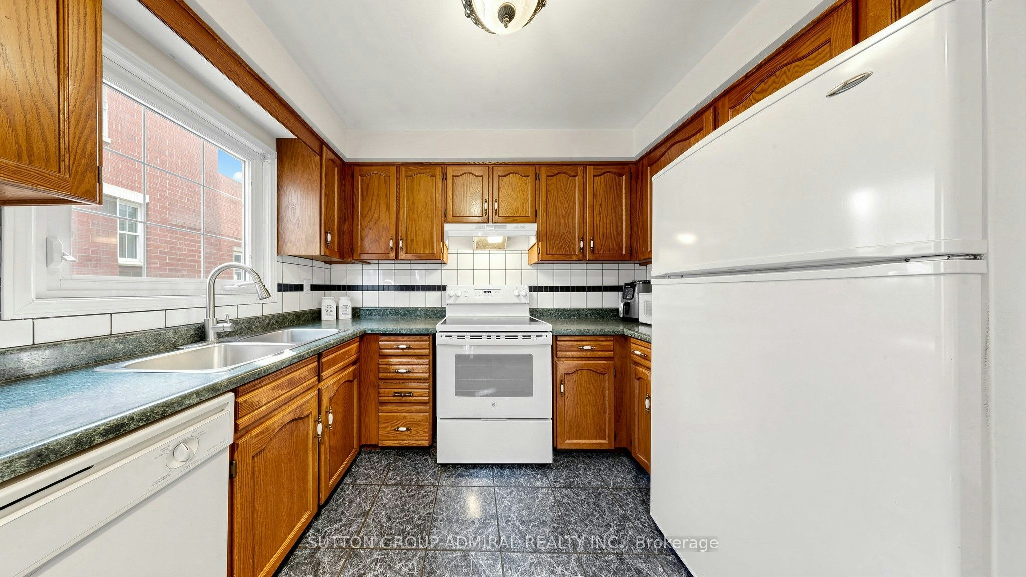 18 Richbell Street, Vaughan, ON, L4J 5W4 - 10