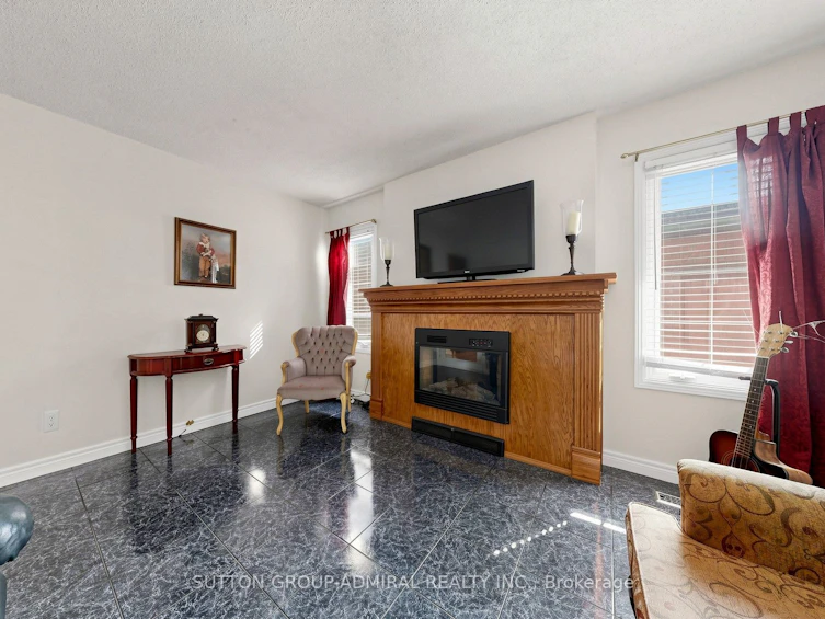 18 Richbell Street, Vaughan, ON, L4J 5W4 - 8