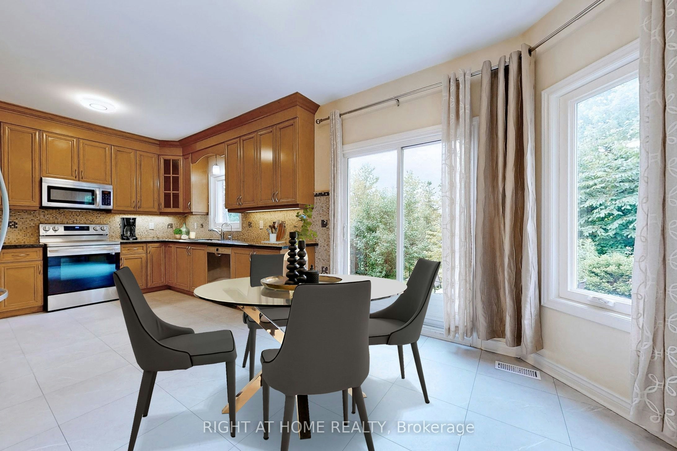 64 Larratt Lane, Richmond Hill, ON, L4C 0E7 - 7