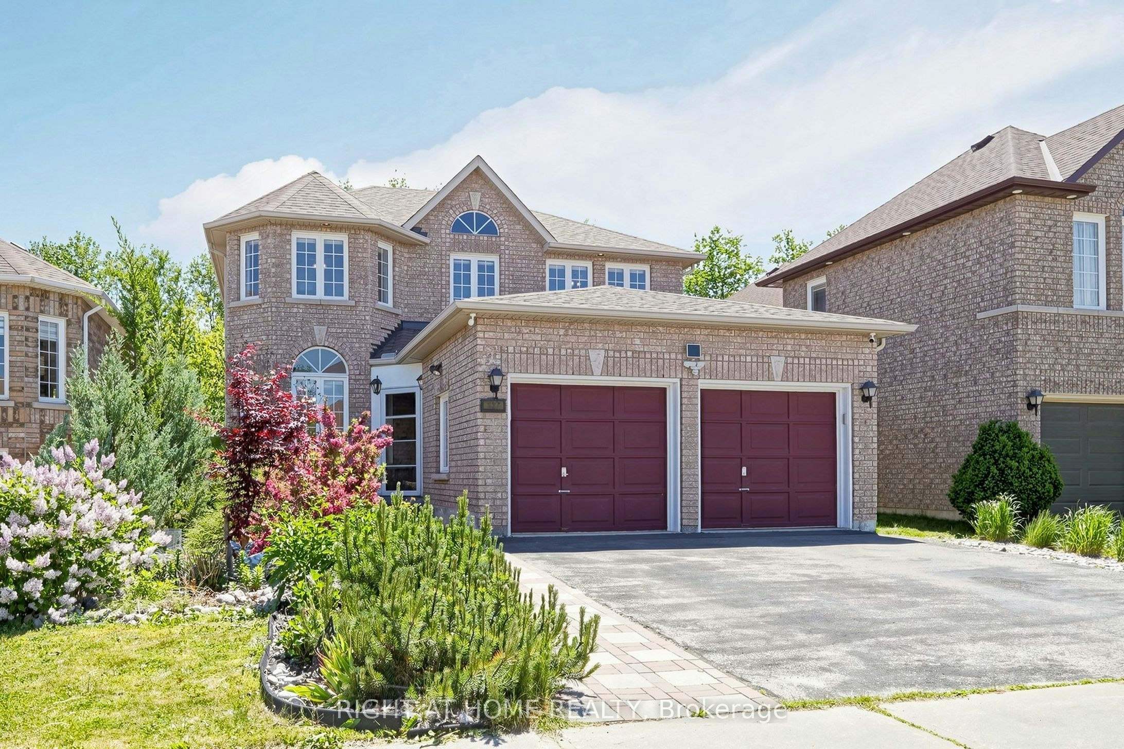 127 Humberland Drive, Richmond Hill, ON, L4E 3Y7