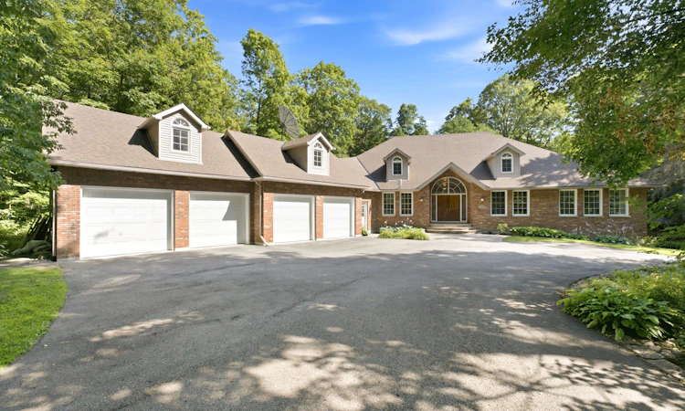 38 Hill Country Drive