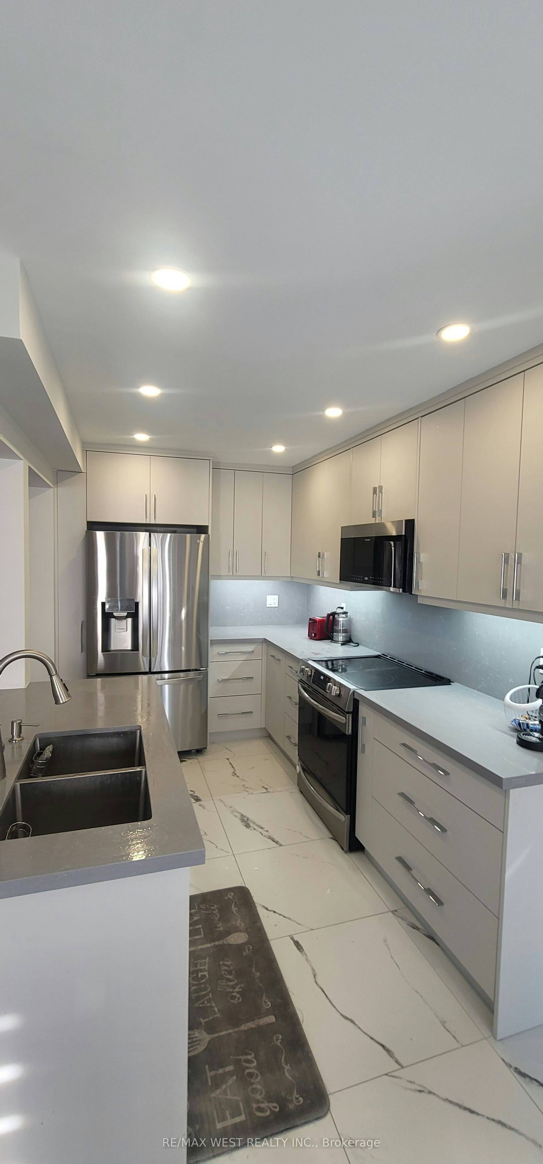 20 Winisk Street, Richmond Hill, ON, L4E 0L5 - 4
