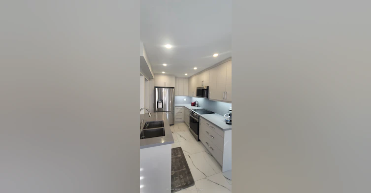 20 Winisk Street, Richmond Hill, ON, L4E 0L5 - 4