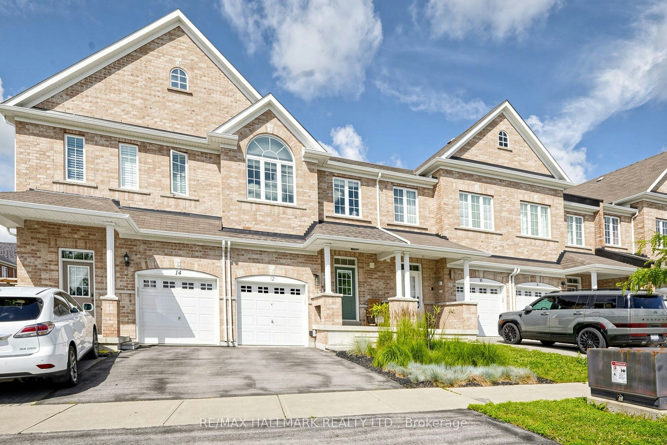 12 Danpatrick Drive, Richmond Hill, ON, L4S 2T1