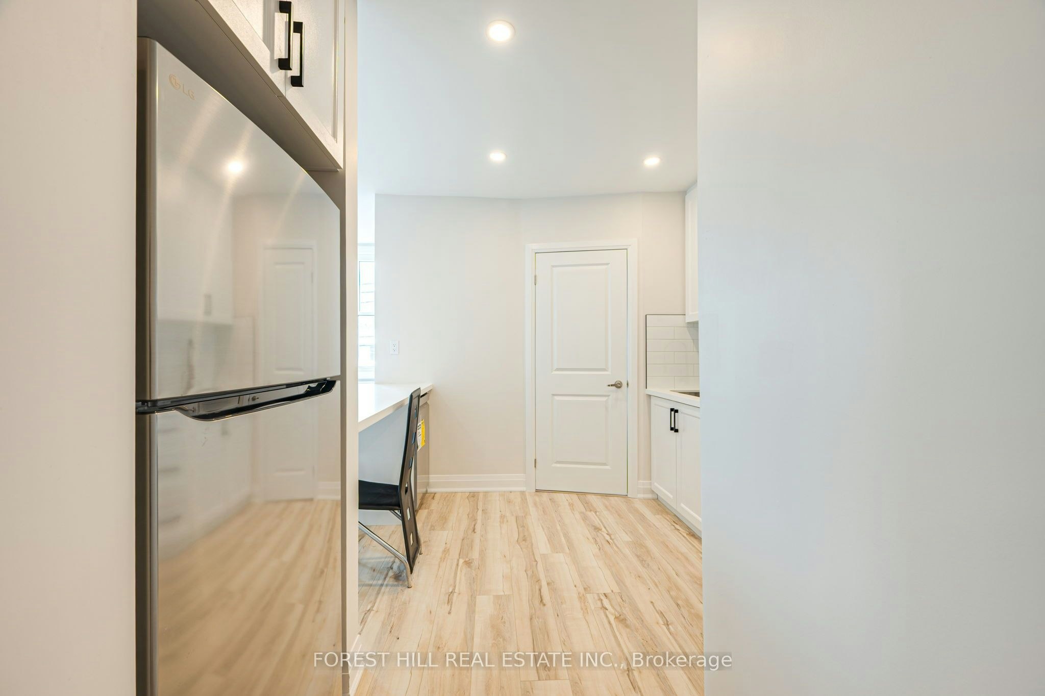 2-7725 Yonge Street, Markham, ON, L3T 2C4 - 5