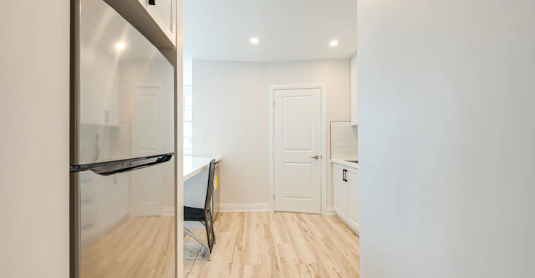 2-7725 Yonge Street, Markham, ON, L3T 2C4 - 5