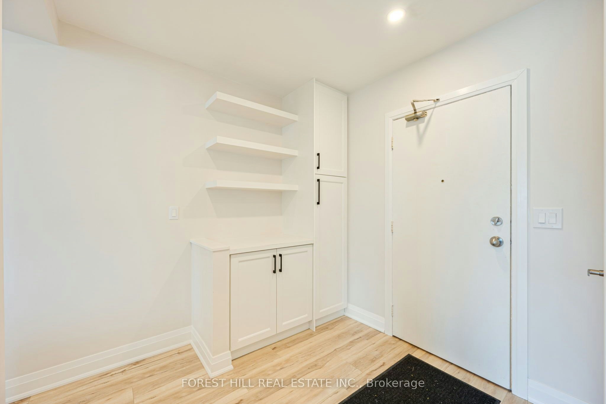 2-7725 Yonge Street, Markham, ON, L3T 2C4 - 3