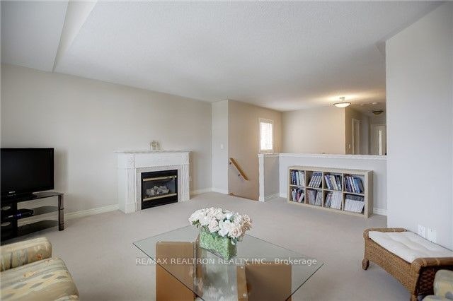15 Dragonfly Avenue, Richmond Hill, ON, L4S 2V2 - 11
