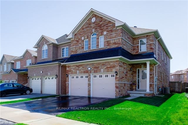 15 Dragonfly Avenue, Richmond Hill, ON, L4S 2V2