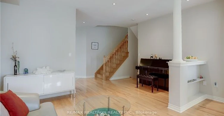 15 Dragonfly Avenue, Richmond Hill, ON, L4S 2V2 - 5