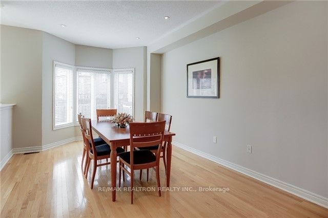 15 Dragonfly Avenue, Richmond Hill, ON, L4S 2V2 - 6