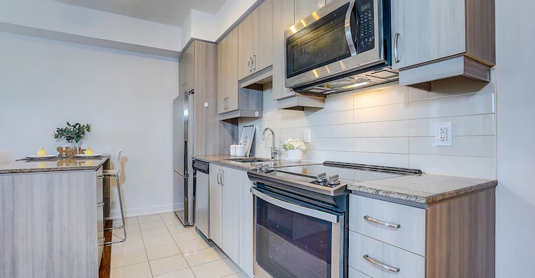 SW 321-9191 Yonge Street, Richmond Hill, ON, L4C 1E2 - 13
