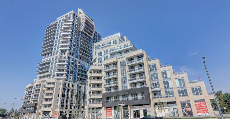 SW 321-9191 Yonge Street, Richmond Hill, ON, L4C 1E2