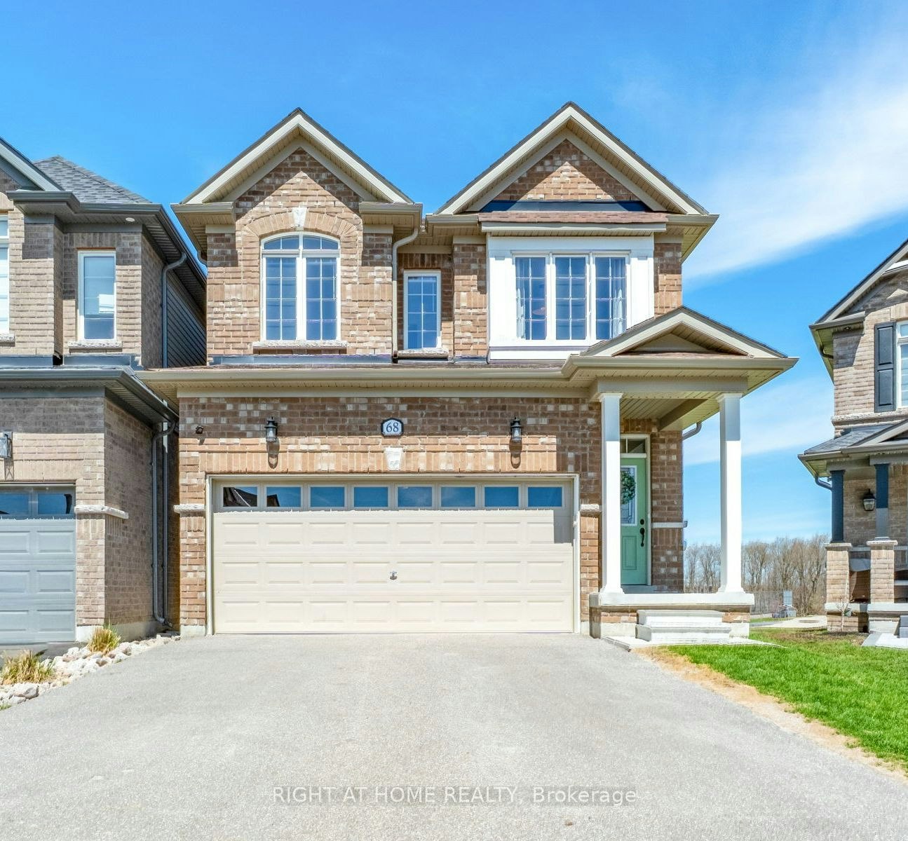 68 Wood Crescent, Essa, ON, L3W 0M5