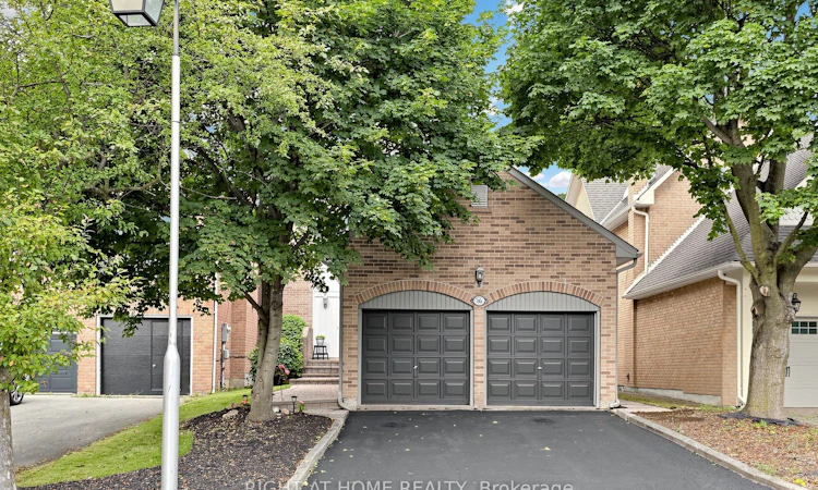 16 Rosemead Close