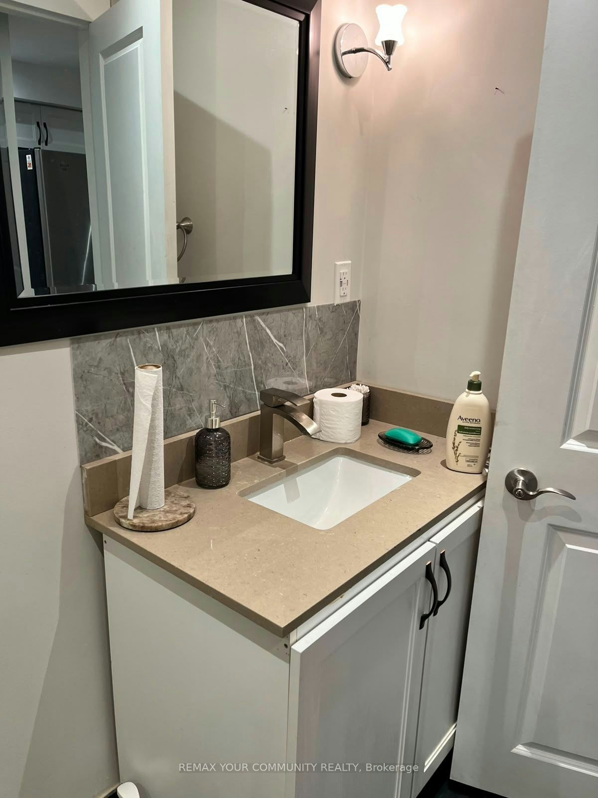 315 Millard Avenue, Newmarket, ON, L3Y 1Z3 - 12