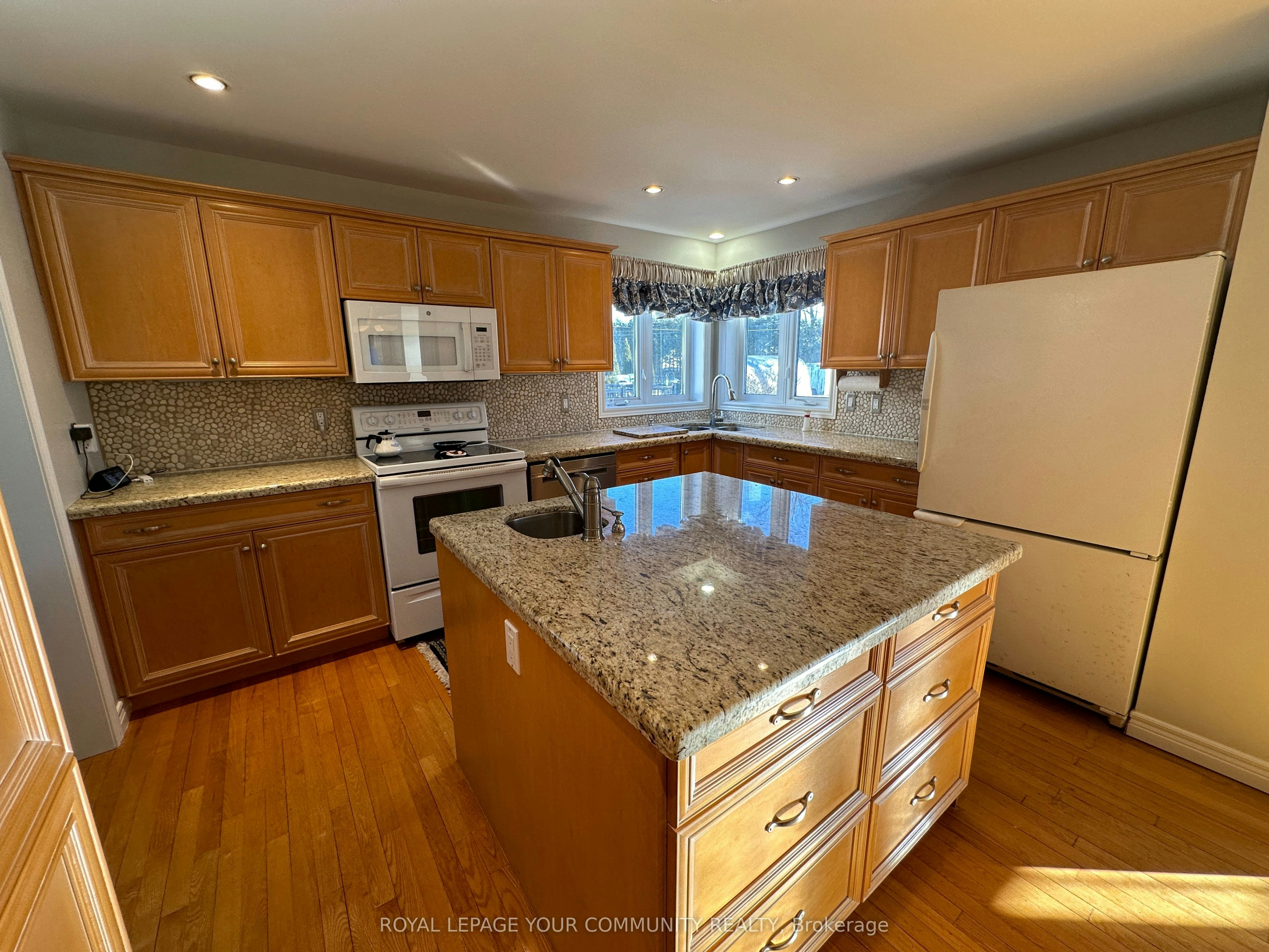 203 Lake Drive E, Georgina, ON, L4P 3E9 - 7