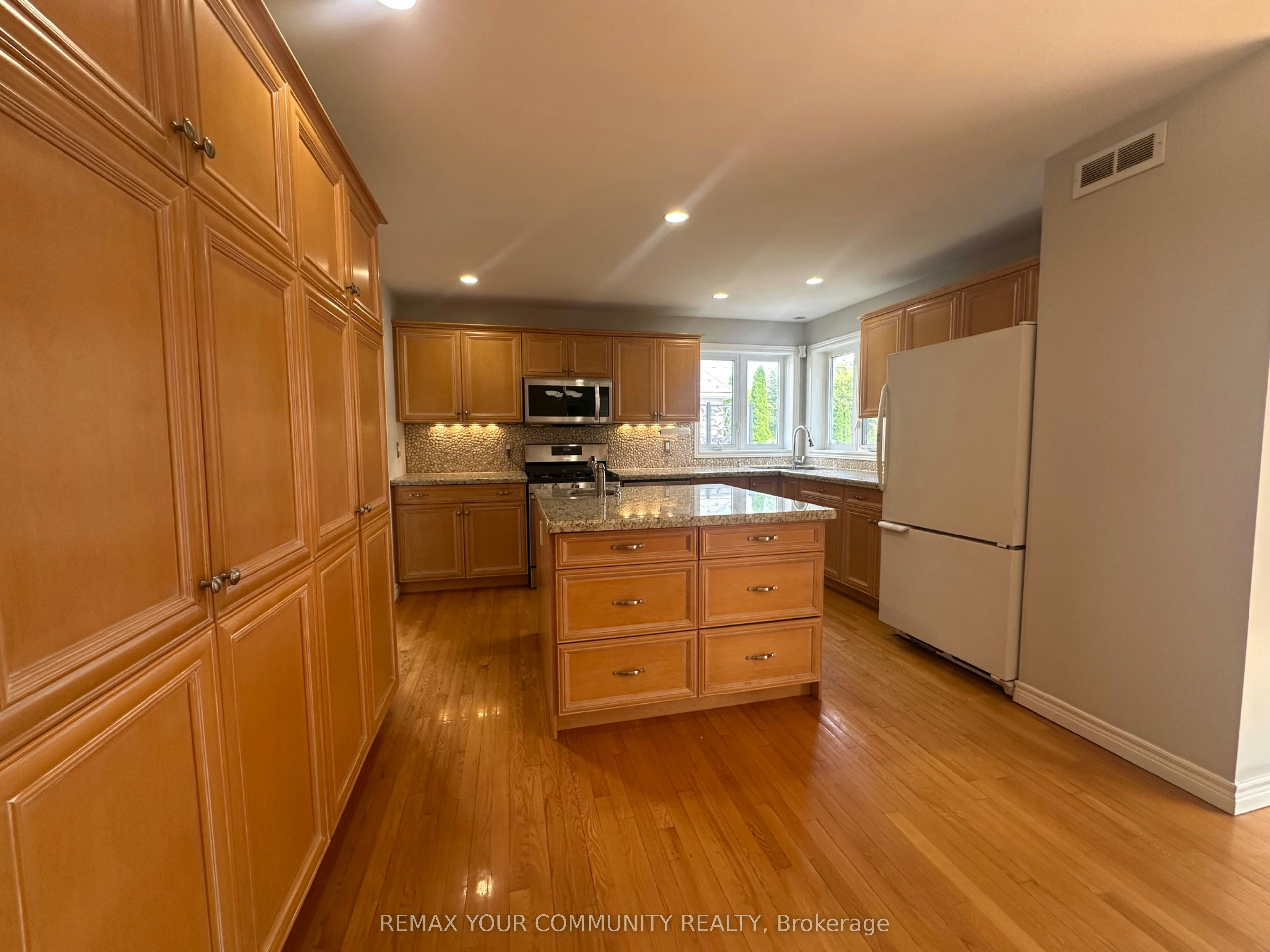 203 Lake Drive E, Georgina, ON, L4P 3E9 - 9