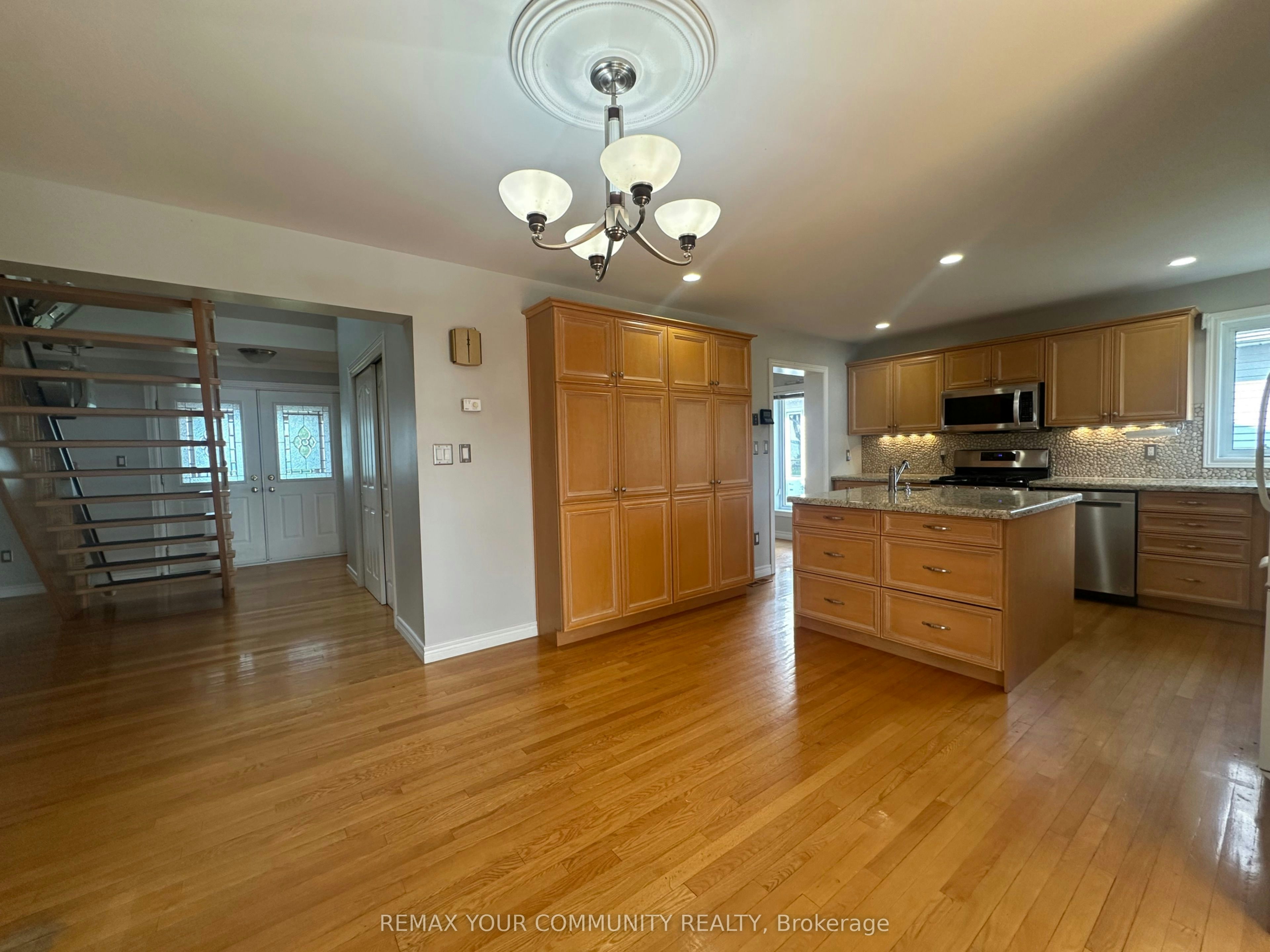 203 Lake Drive E, Georgina, ON, L4P 3E9 - 10