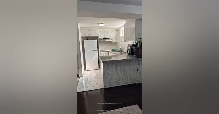 BSMT-345 Taylor Mills Drive N, Richmond Hill, ON, L4C 2T8