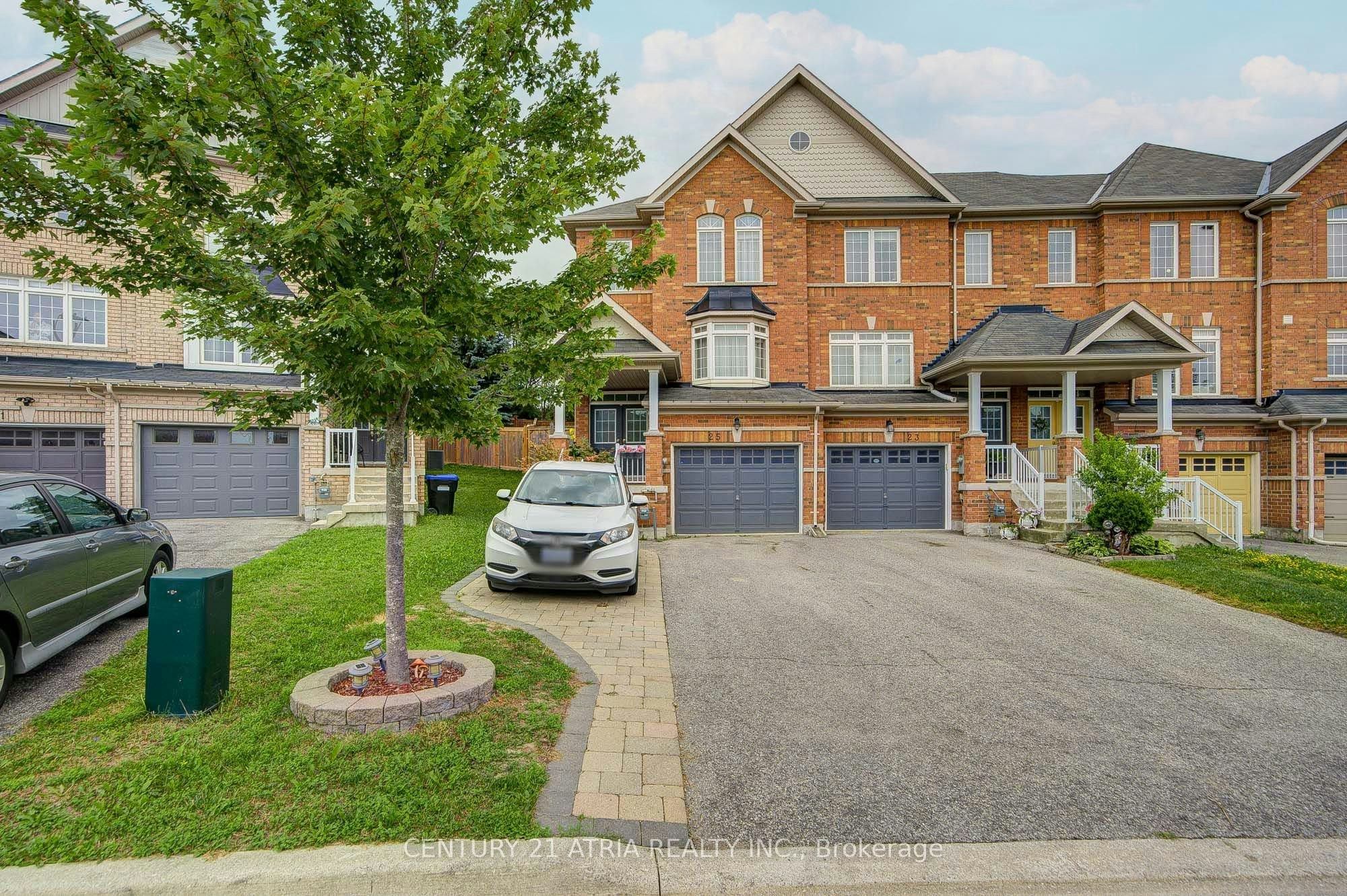 25 Matthewson Avenue, Bradford West Gwillimbury, ON, L3Z 0P3