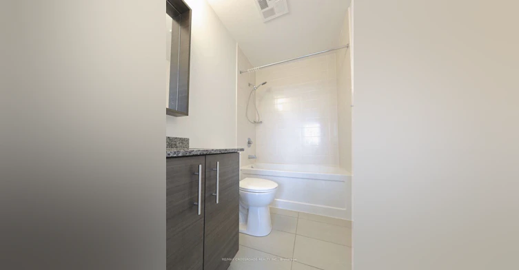 906-325 South Park Road, Markham, ON, L3T 0B8 - 9