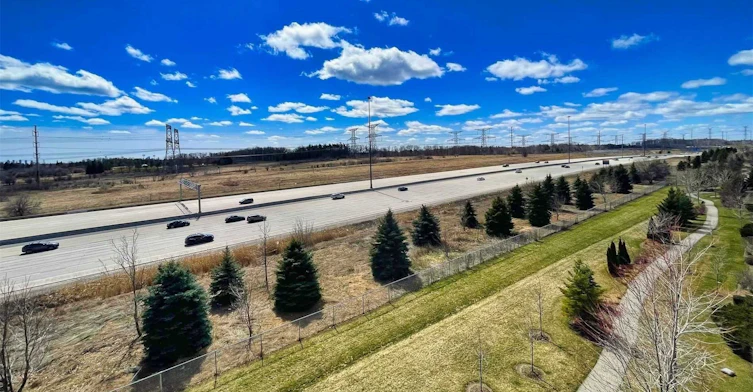 906-325 South Park Road, Markham, ON, L3T 0B8 - 13