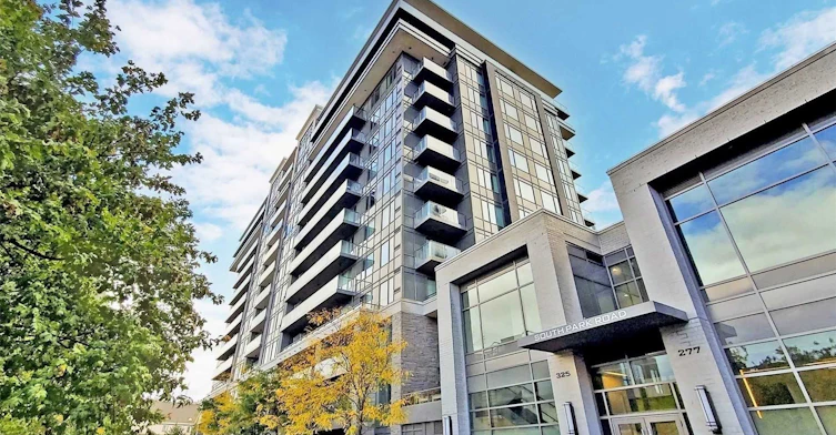 906-325 South Park Road, Markham, ON, L3T 0B8 - 2