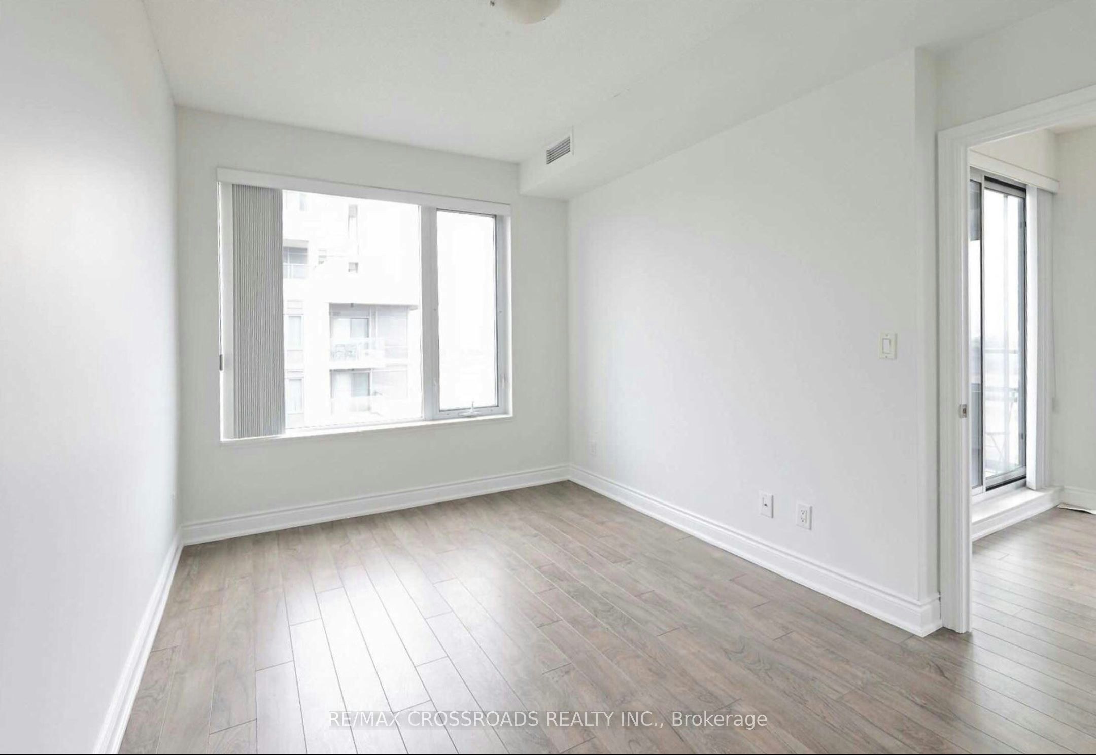 906-325 South Park Road, Markham, ON, L3T 0B8 - 11