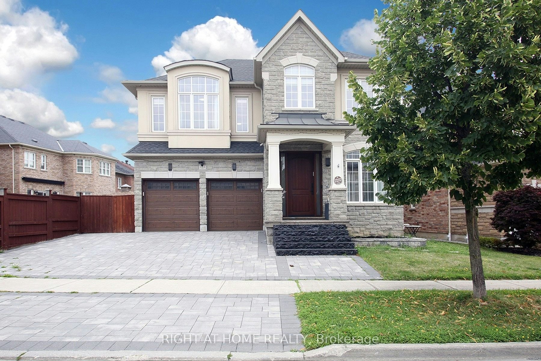 133 Woodville Drive, Vaughan, ON, L6A 4K4